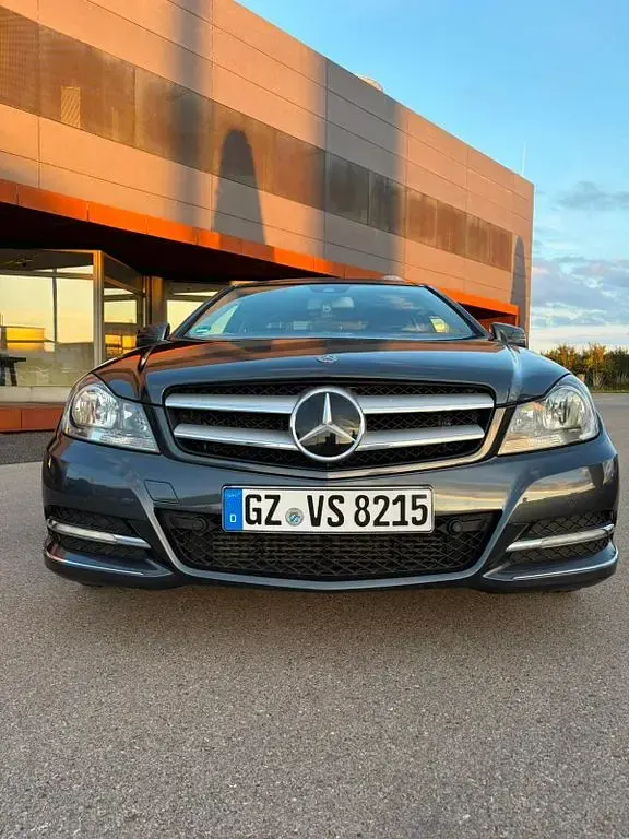 Gebraucht Mercedes C250 AMG 204 PS (150 kW) 2012 Grau Coupé