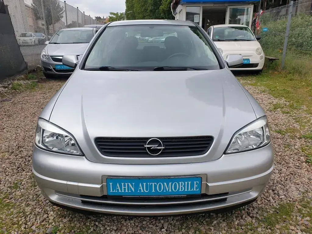 Gebraucht Opel Astra Comfort 84 PS (61 kW) 2002 Silber Limousine