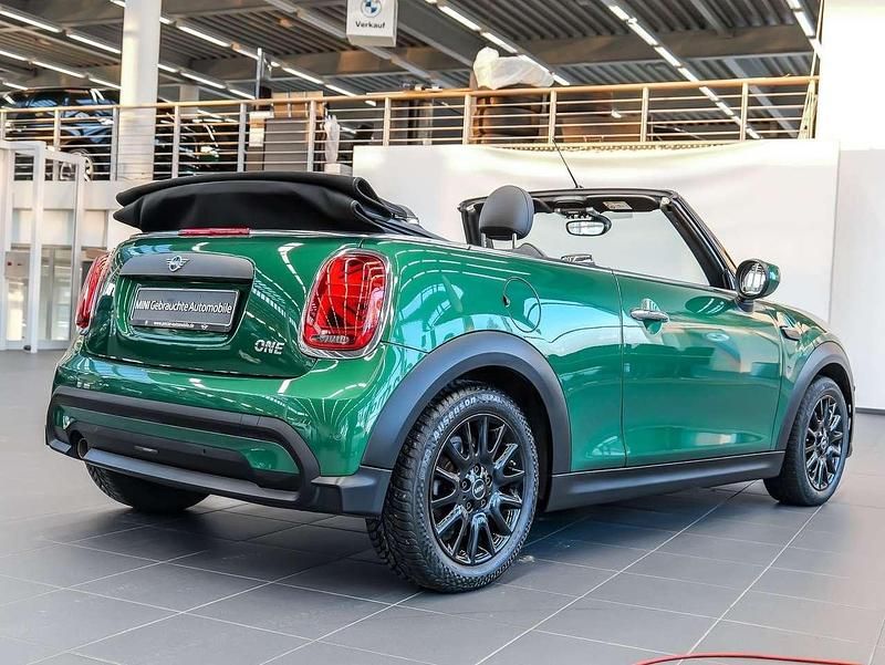 Gebraucht Mini One Cabriolet 102 PS (75 kW) 2022 British racing green iv Cabrio