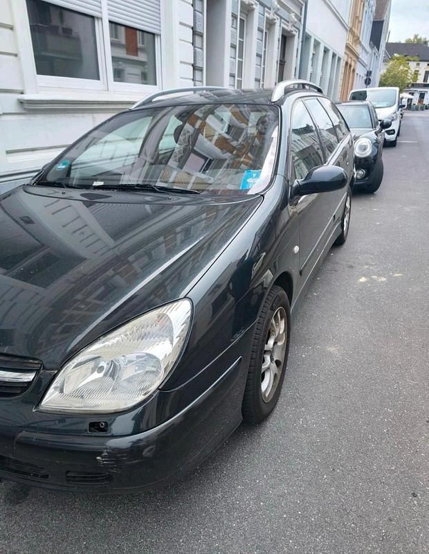 Schwarz Gebraucht 2003 Citroën C5 Kombi | 800 € (Superpreis) - Bild 1/4