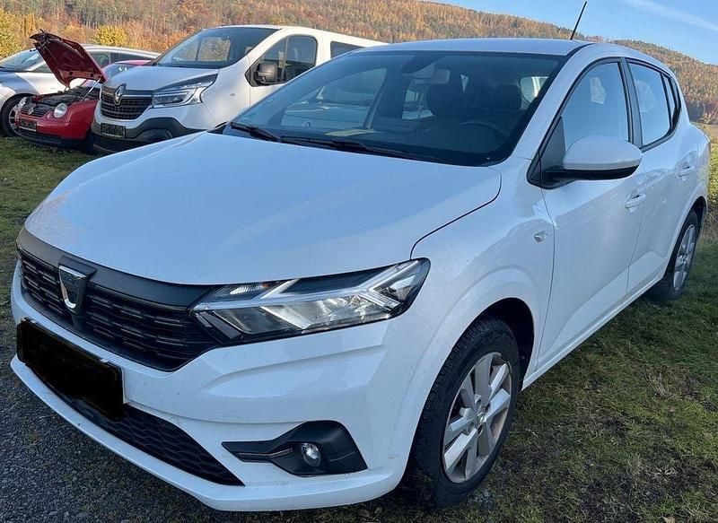 Weiß Gebraucht 2022 Dacia Sandero Comfort Limousine | 9.990 € (Superpreis) - Bild 1/4