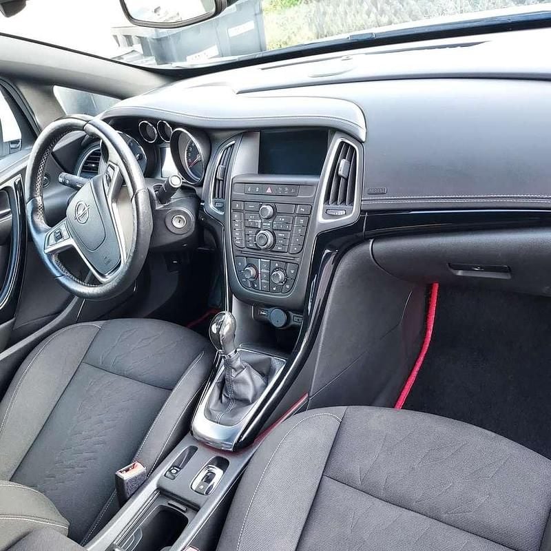 Weiß Gebraucht 2015 Opel Cascada Edition Cabrio | 9.900 € (Etwas zu teuer) - Bild 1/4