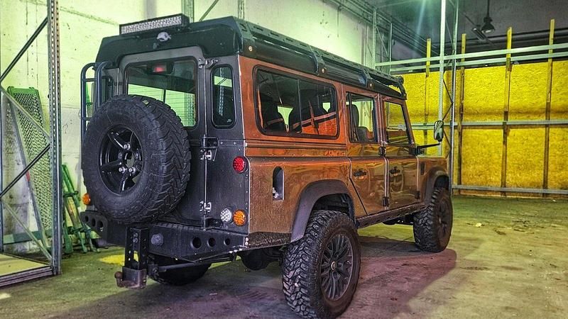 Gebraucht Land Rover Defender 500 PS (367 kW) 2006 Silber SUV