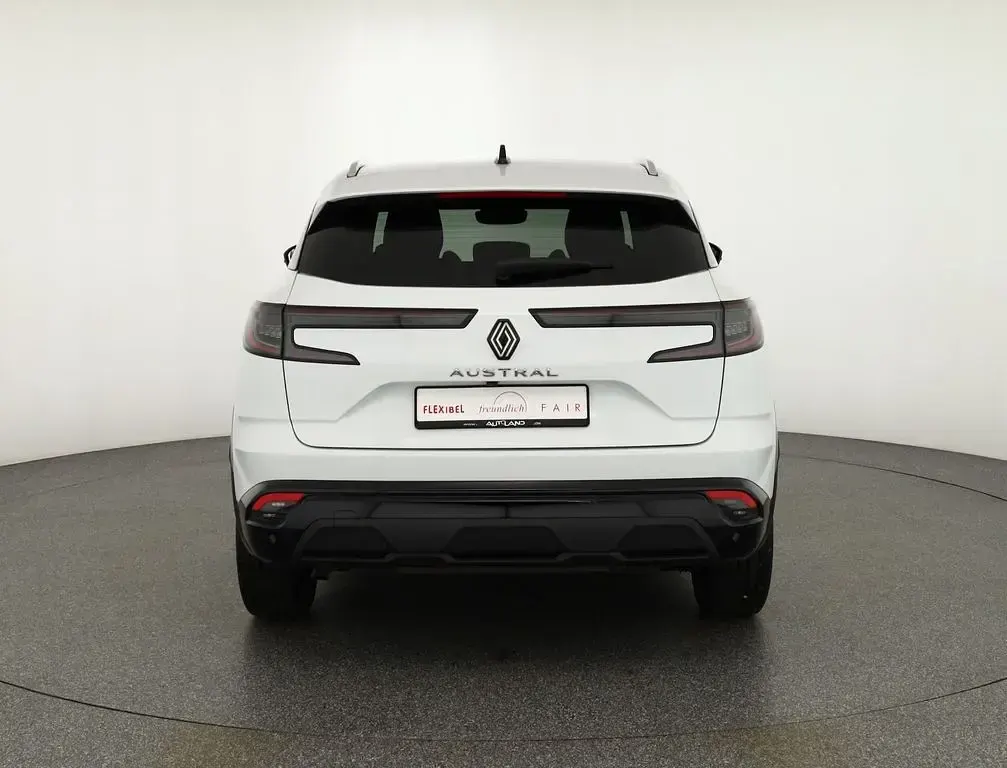 Używany Renault Austral Techno 158 KM (116 kW) 2025 Biały SUV