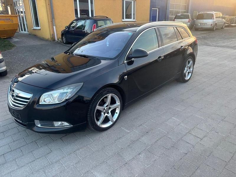 Gebraucht Opel Insignia 260 PS (191 kW) 2012 Schwarz Kombi