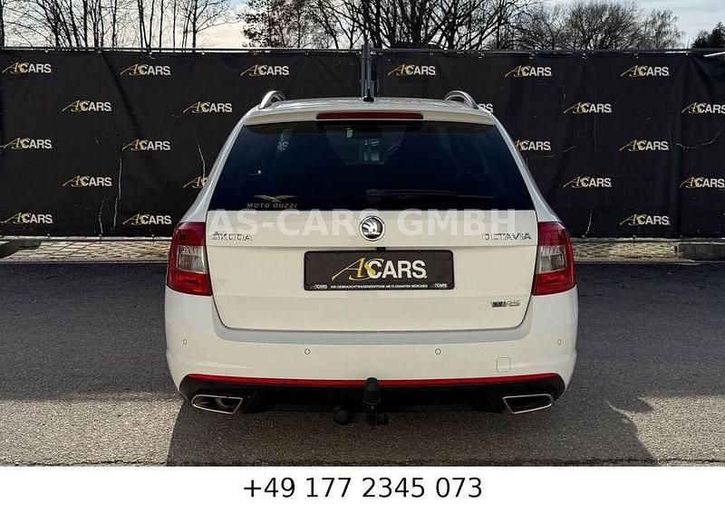 Gebraucht Skoda Octavia RS 184 PS (135 kW) 2016 Weiß Kleinwagen