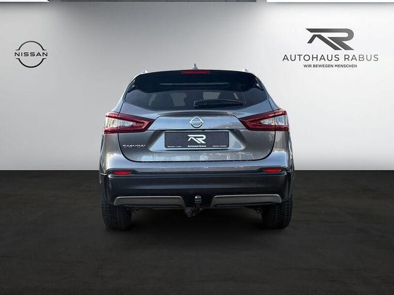 Gebraucht Nissan Qashqai Zama 140 PS (102 kW) 2021 Dark grey metallic (metallic) SUV