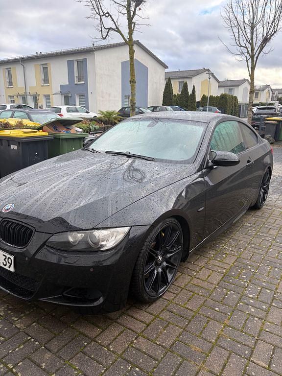 Gebraucht BMW 335 Sport Line 306 PS (225 kW) 2007 Schwarz Coupé