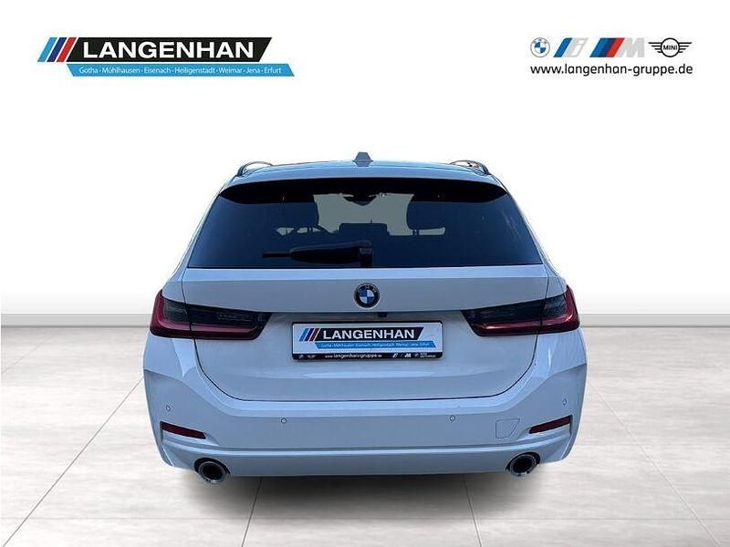 Gebraucht BMW 320 Efficient Dynamics 190 PS (139 kW) 2022 Weiss Kombi