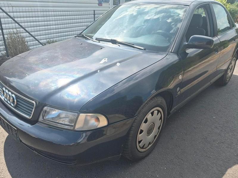 Gebraucht Audi A4 101 PS (74 kW) 1997 Blau Limousine
