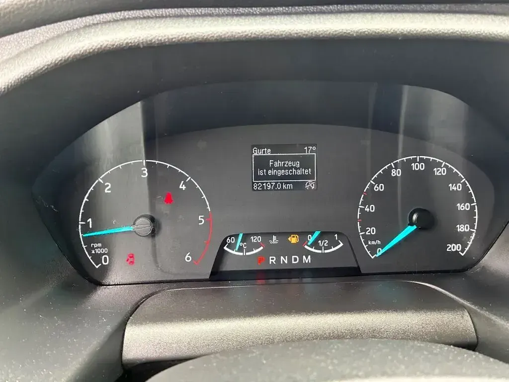 Gebraucht Ford Tourneo 131 PS (96 kW) 2021 Schwarz Van / Kleinbus