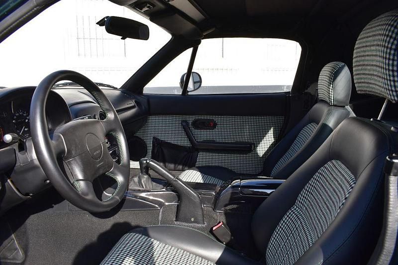 Gebraucht Mazda MX5 90 PS (66 kW) 1997 Grün Cabrio