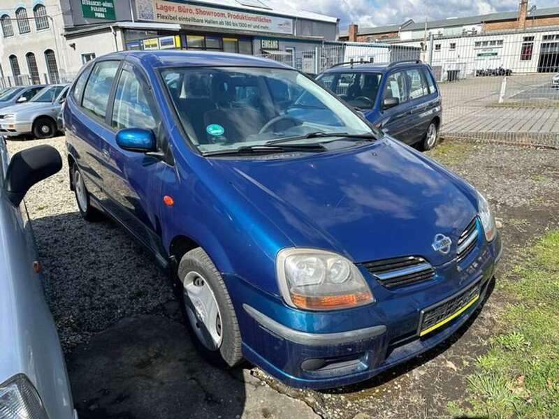 Blau Gebraucht 2000 Nissan Almera Tino Van / Kleinbus | 1.495 € (Superpreis) - Bild 1/4