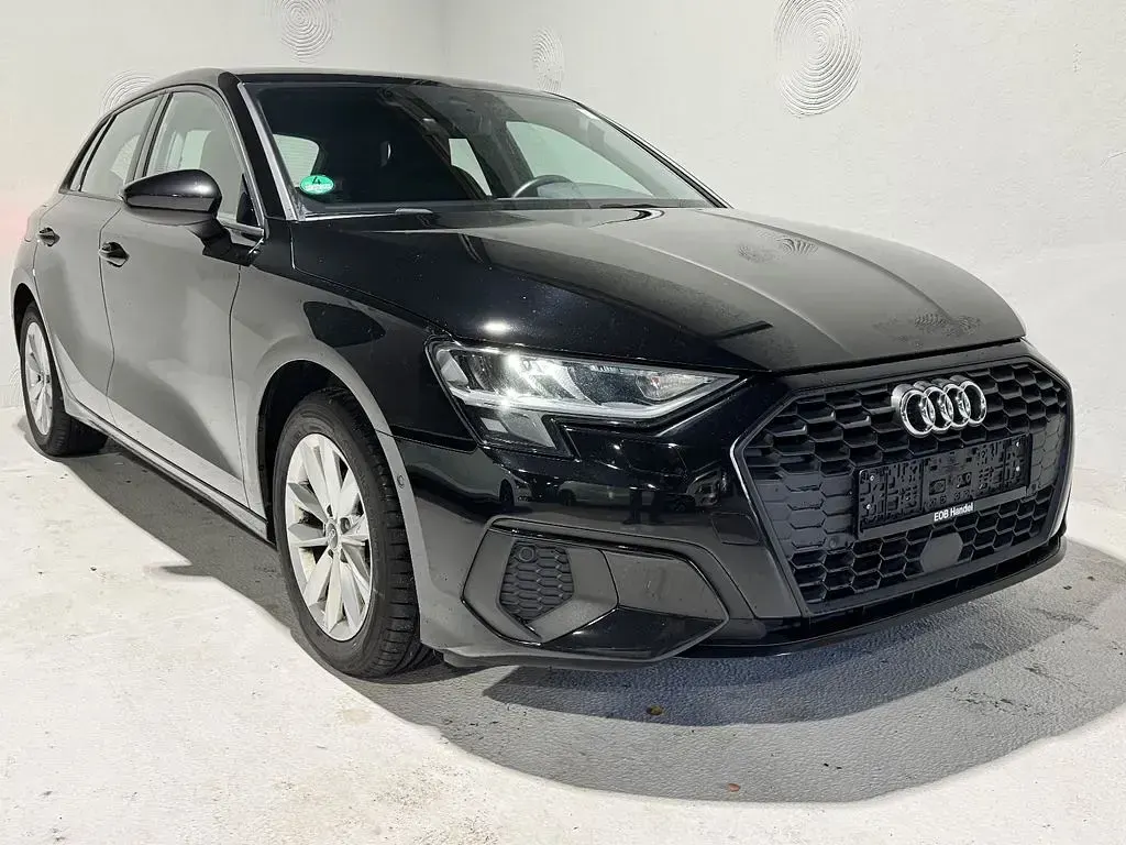 Gebraucht Audi A3 150 PS (110 kW) 2022 Schwarz Limousine