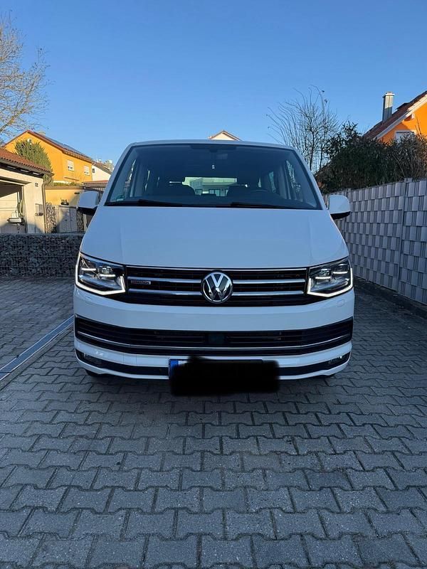Second-hand VW Multivan Highline 199 CP (146 kW) 2019 Alb Monovolum