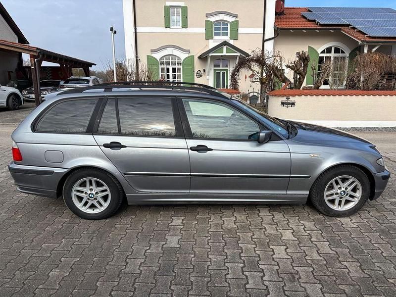 Gebraucht BMW 316 Sport Line 116 PS (85 kW) 2004 Grau Kombi