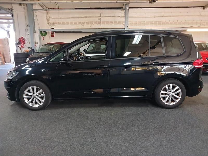 Gebraucht VW Touran 150 PS (110 kW) 2015 Schwarz Van / Kleinbus