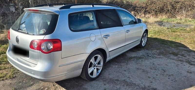 Gebraucht VW Passat 110 PS (80 kW) 2009 Silber Kombi