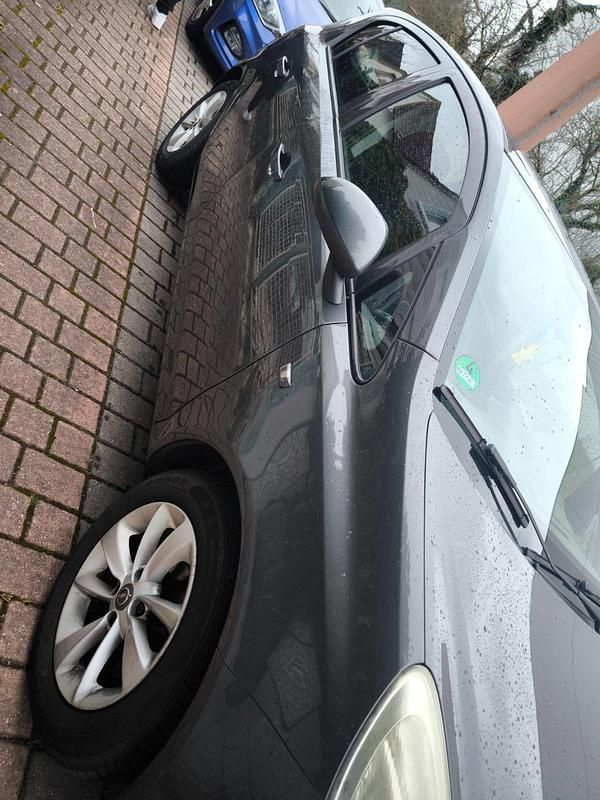 Gebraucht Opel Corsa 95 PS (69 kW) 2011 Grau Kleinwagen