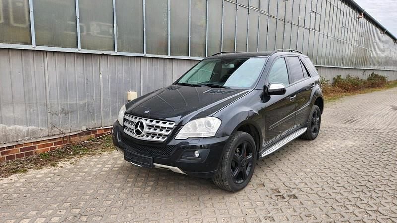 Gebraucht Mercedes ML350 2009 Schwarz SUV