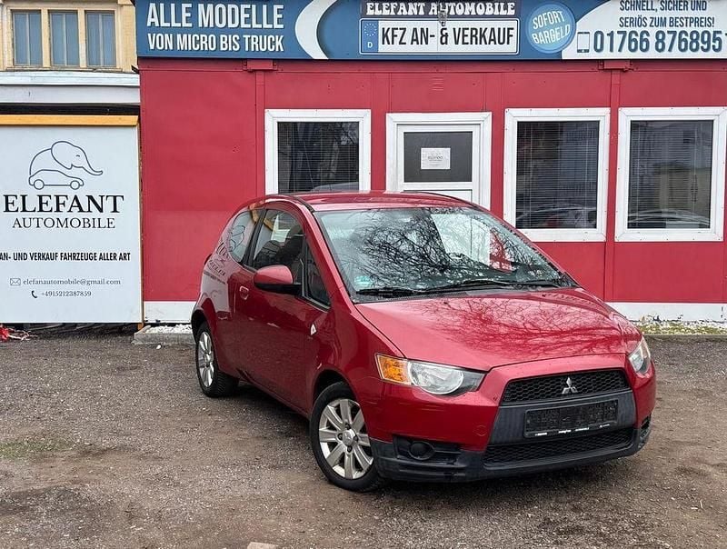 Gebraucht Mitsubishi Colt Invite 95 PS (69 kW) 2009 Rot Kleinwagen