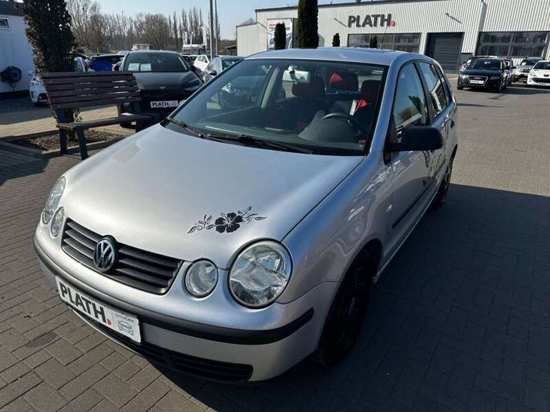 Gebraucht VW Polo Basis 54 PS (39 kW) 2003 Silber Kleinwagen