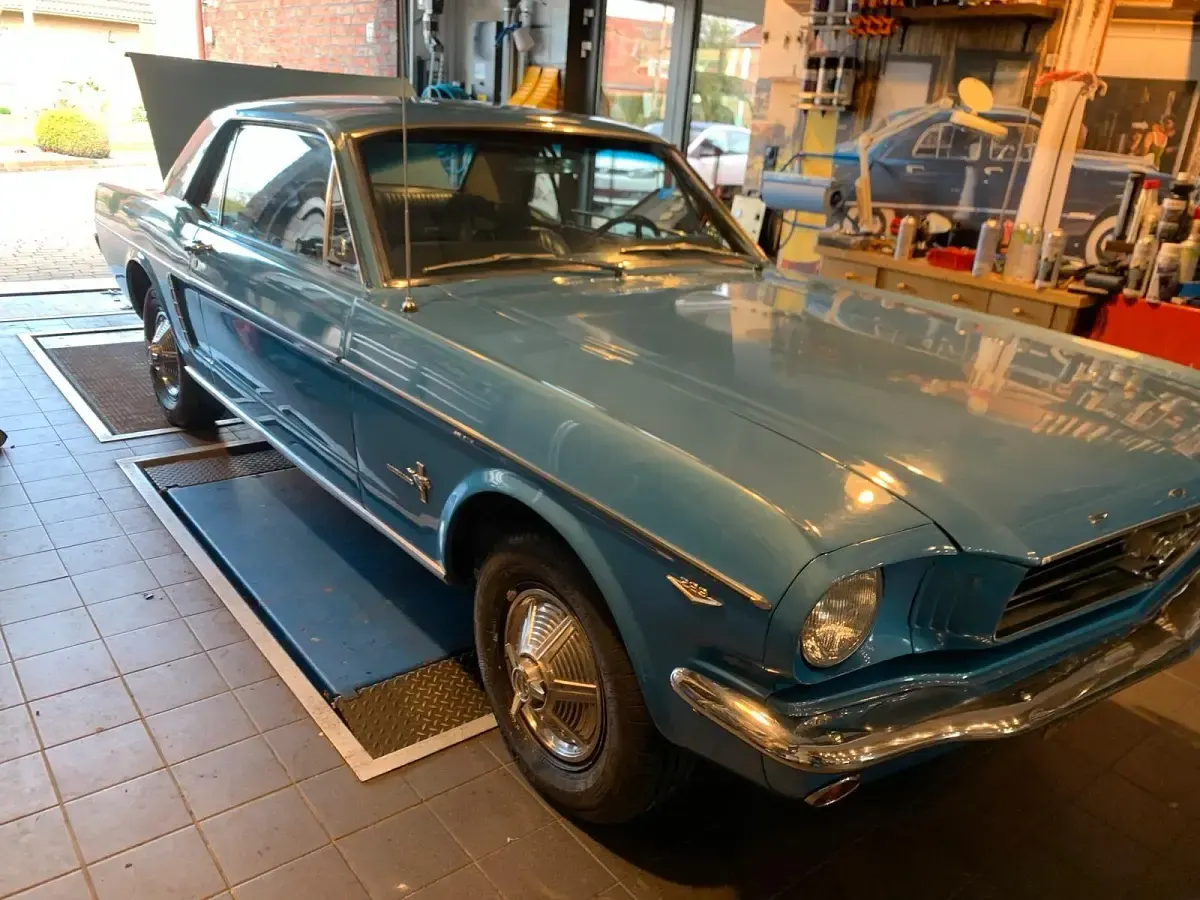 Occasion Ford Mustang 225 ch (165 kW) 1964 Bleue Coupé