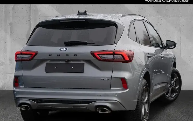Gebraucht Ford Kuga ST-Line 243 PS (178 kW) 2025 Solar silver metallic SUV