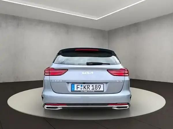Gebraucht Kia Ceed 105 PS (77 kW) 2025 Lunarsilber met. Kleinwagen