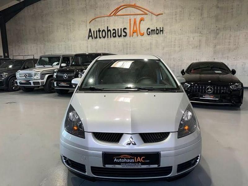 Gebraucht Mitsubishi Colt Motion 95 PS (69 kW) 2008 Silber Kleinwagen