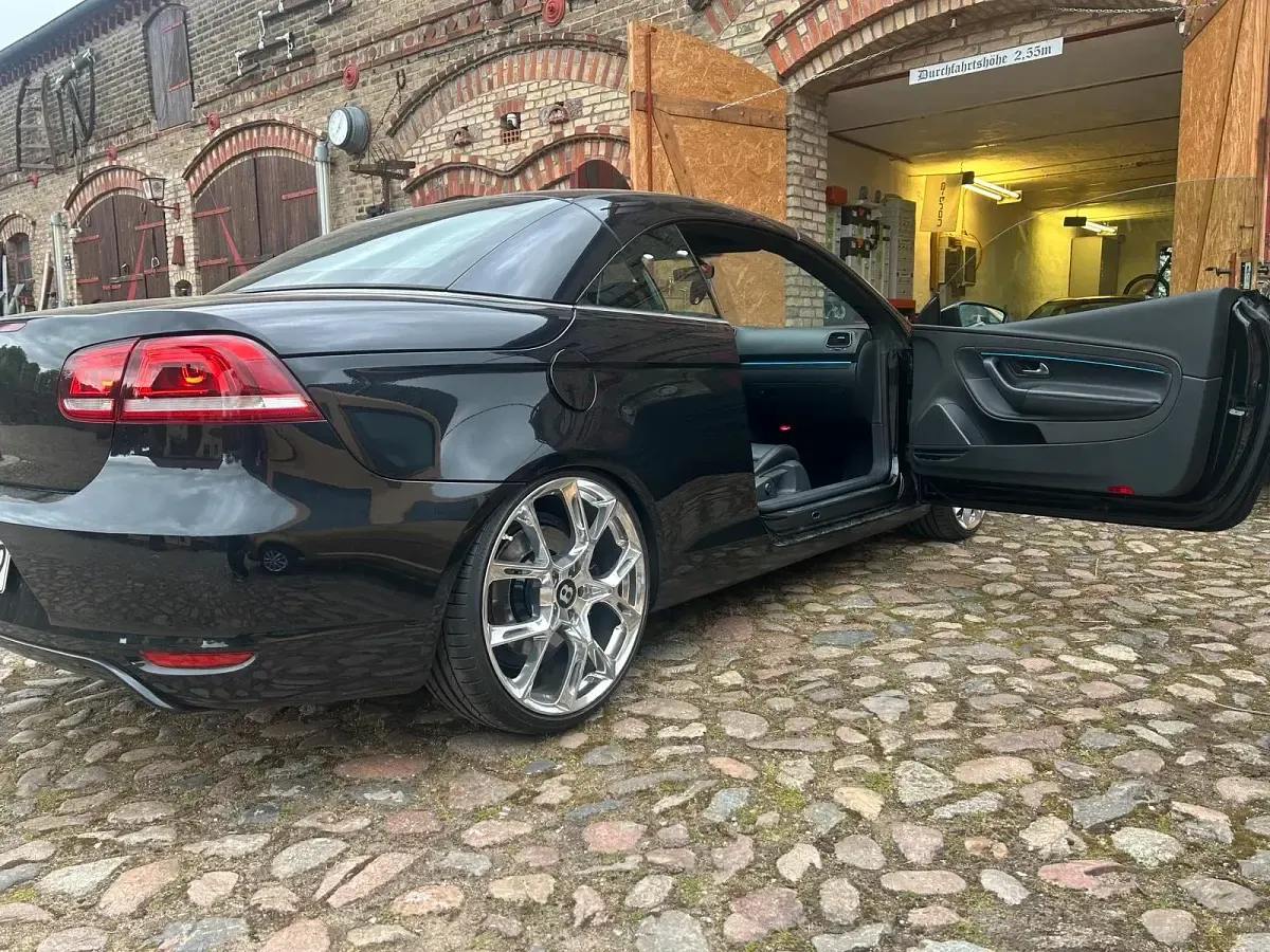 Gebraucht VW Eos 140 PS (102 kW) 2009 Schwarz Cabrio