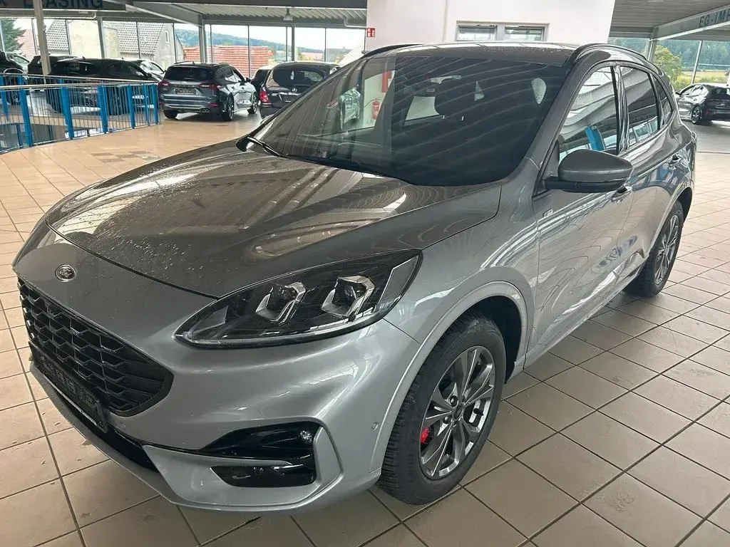 Gebraucht Ford Kuga ST-Line 179 PS (131 kW) 2025 Silber SUV