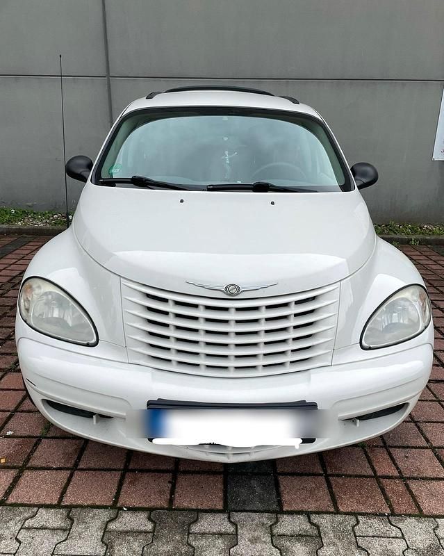 Weiß Gebraucht 2002 Chrysler PT Cruiser Limited Kombi | 1.766 € (Fairer Preis) - Bild 1/4