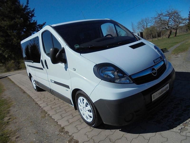 Gebraucht Opel Vivaro 90 PS (66 kW) 2013 Weiß Van / Kleinbus