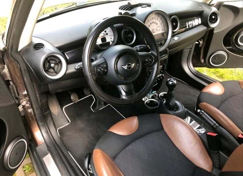 Second-hand Mini Cooper 122 CP (89 kW) 2011 Maro Hatchback