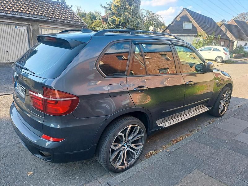 Gebraucht BMW X5 245 PS (180 kW) 2011 Grau SUV