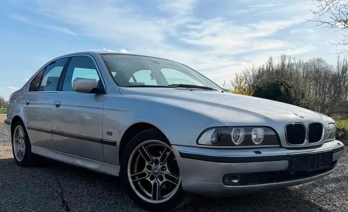 Gebraucht BMW 530 184 PS (135 kW) 1999 Silber Limousine