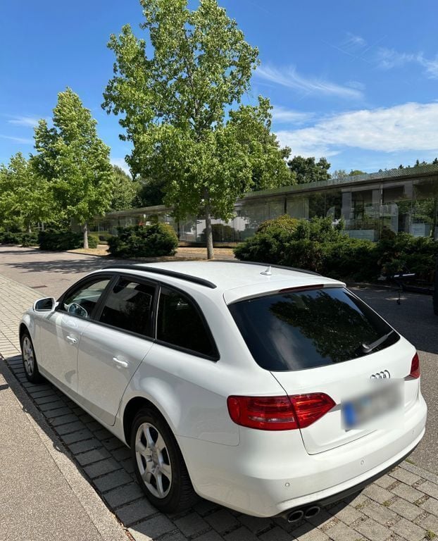 Gebraucht Audi A4 Ambiente 150 PS (110 kW) 2013 Weiß Kombi