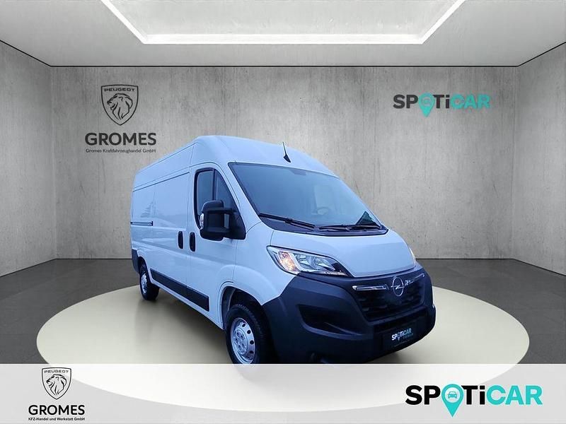 Weiss Gebraucht 2023 Opel Movano Edition Limousine | 23.990 € (Fairer Preis) - Bild 1/4