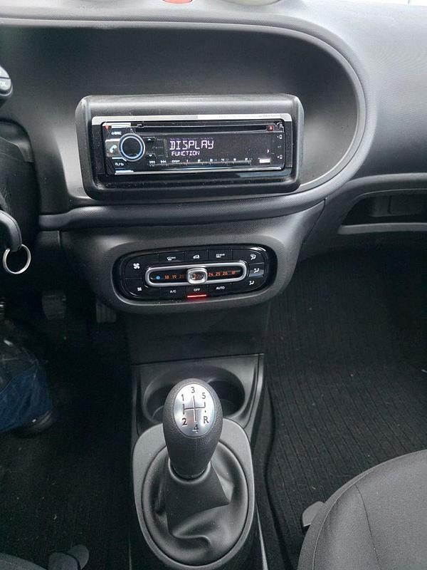 Second-hand Smart ForFour 71 CP (52 kW) 2015 Alb Hatchback