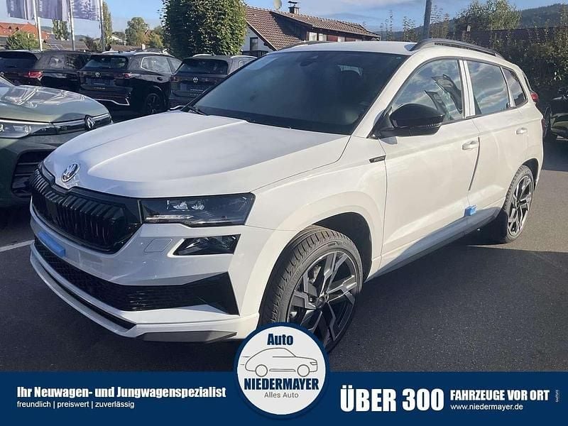Grau Neu 2025 Skoda Karoq SportLine SUV | 39.995 € (Guter Preis) - Bild 1/4