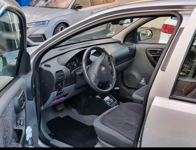 Brugt Opel Corsa 90 HK (66 kW) 2001 Sølv Hatchback