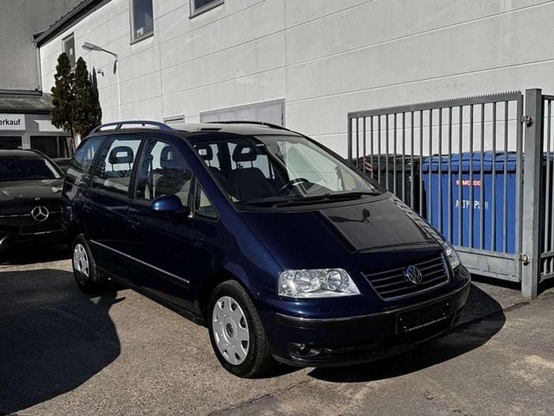 Gebraucht VW Sharan 140 PS (102 kW) 2008 Blau Van / Kleinbus