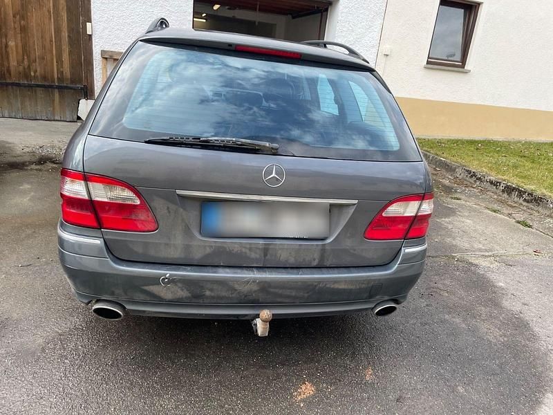 Brugt Mercedes E280 Avantgarde 231 HK (169 kW) 2005 Grå Stationcar