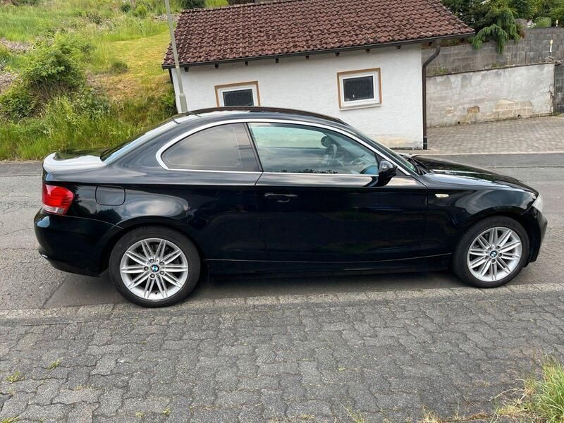 Schwarz Gebraucht 2008 BMW 125 Coupé Coupé | 7.900 € - Bild 1/4