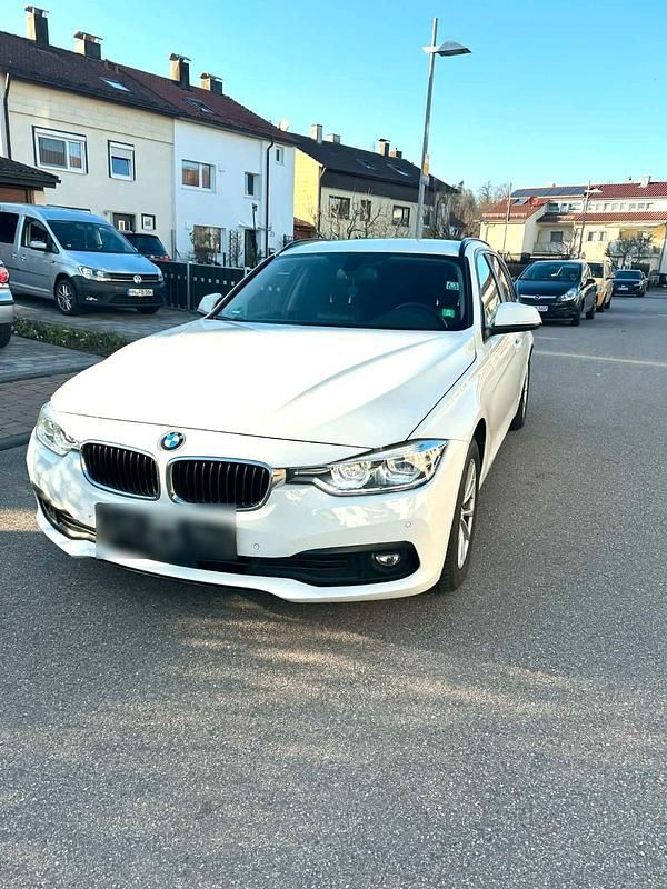 Gebraucht BMW 320 190 PS (139 kW) 2018 Weiß Kombi