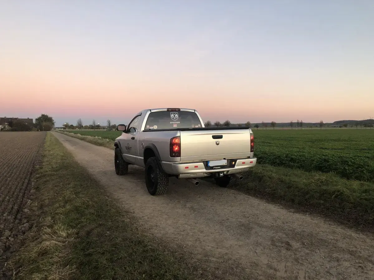 Gebraucht Dodge Ram 345 PS (253 kW) 2007 Silber Pickup