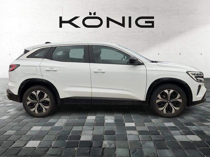 Second-hand Renault Austral Evolution 158 CP (116 kW) 2024 Alb SUV