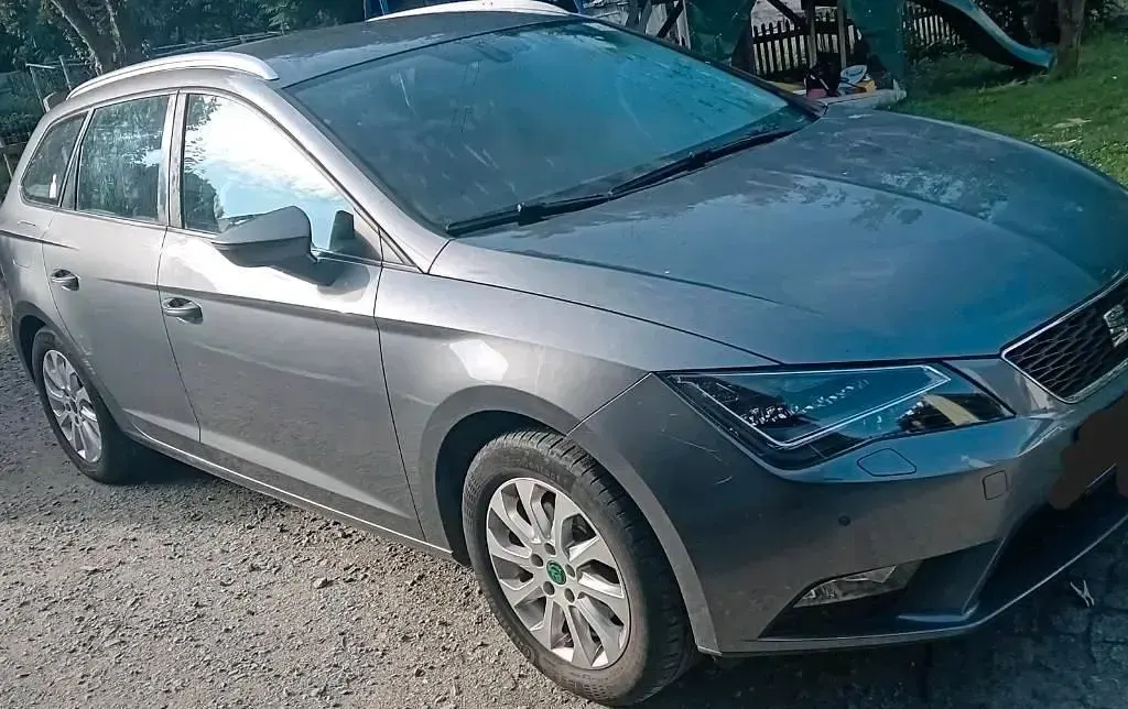 Gebraucht Seat Leon 124 PS (91 kW) 2016 Silber Kombi