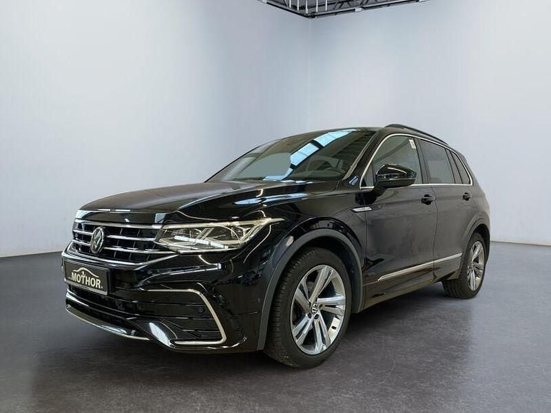 Gebraucht VW Tiguan R-line 150 PS (110 kW) 2023 Deep black perleffekt (metallic) SUV